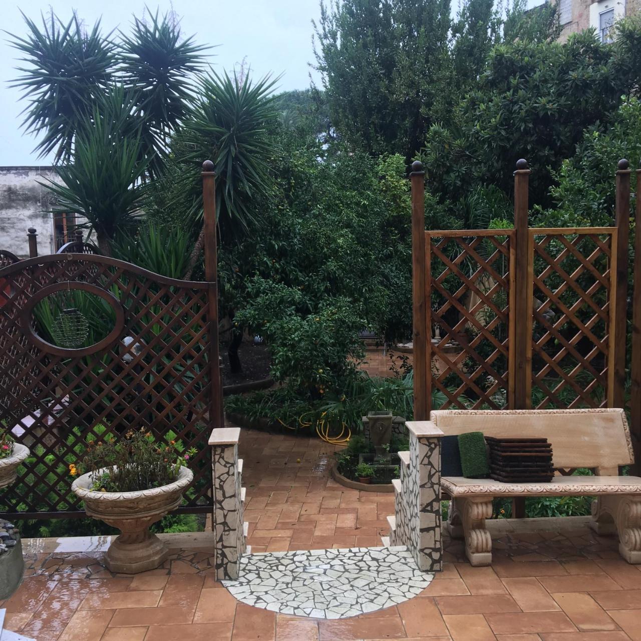 Il Giardino Di Daphne Bed & Breakfast Наполи Екстериор снимка