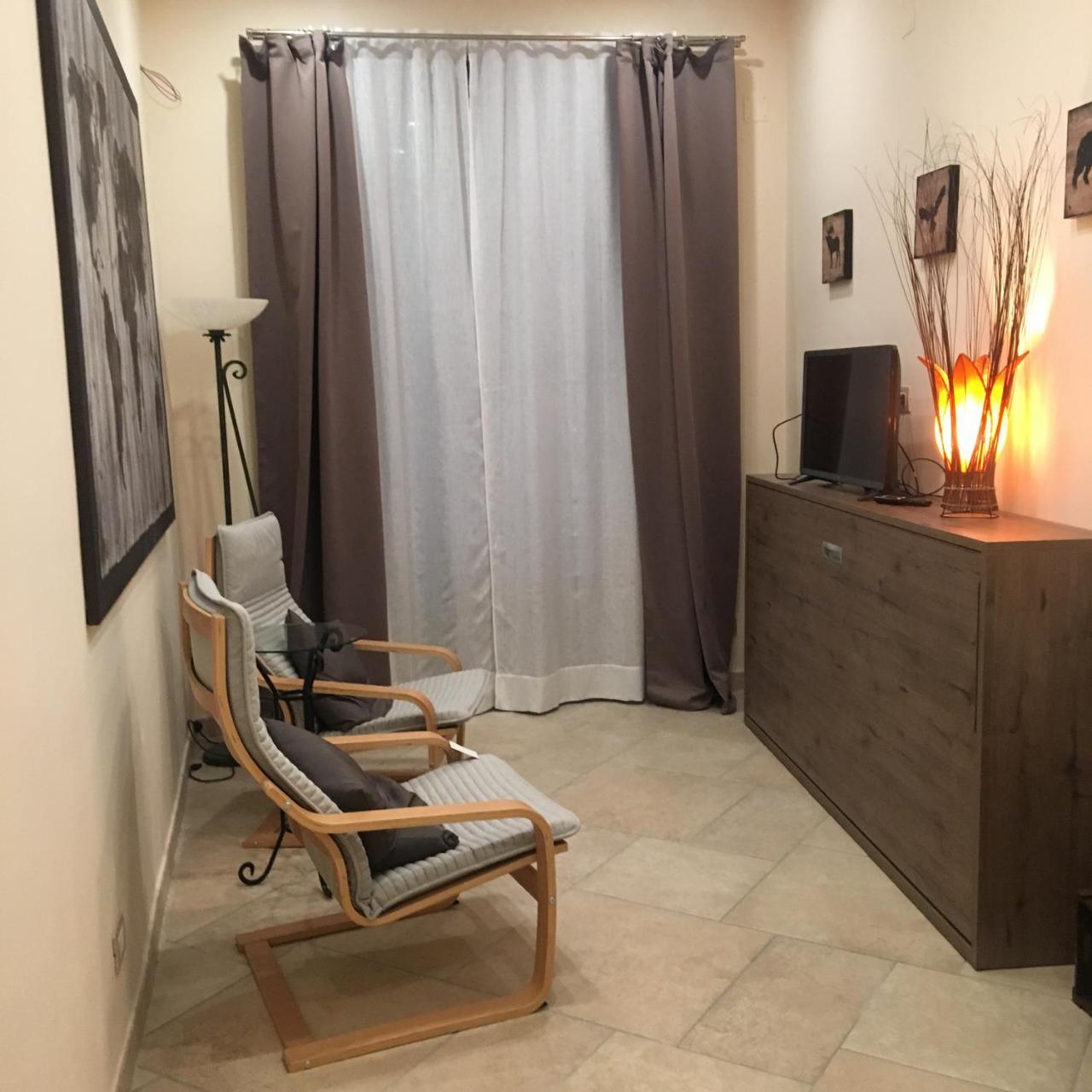 Il Giardino Di Daphne Bed & Breakfast Наполи Екстериор снимка